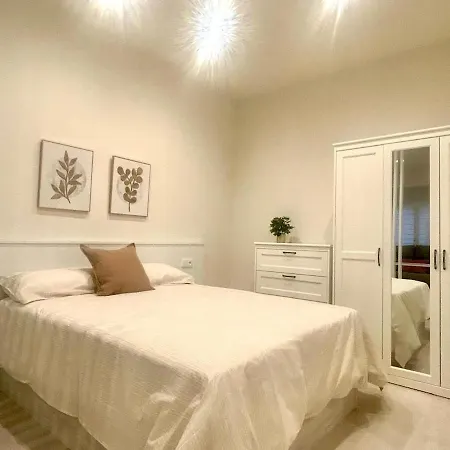 Апартаменти Almogavares Rosas